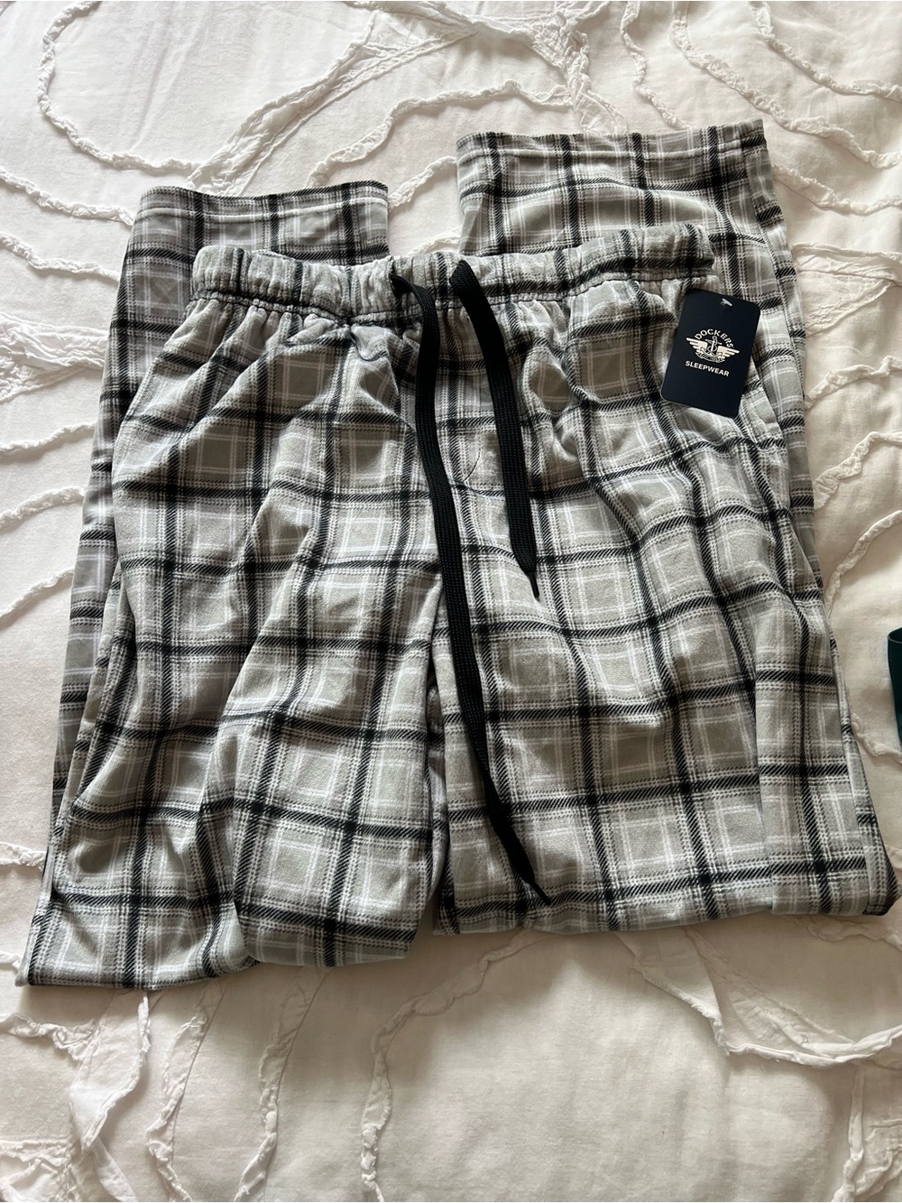 Rock & Republic Black & Cream Plaid Lounge Pants